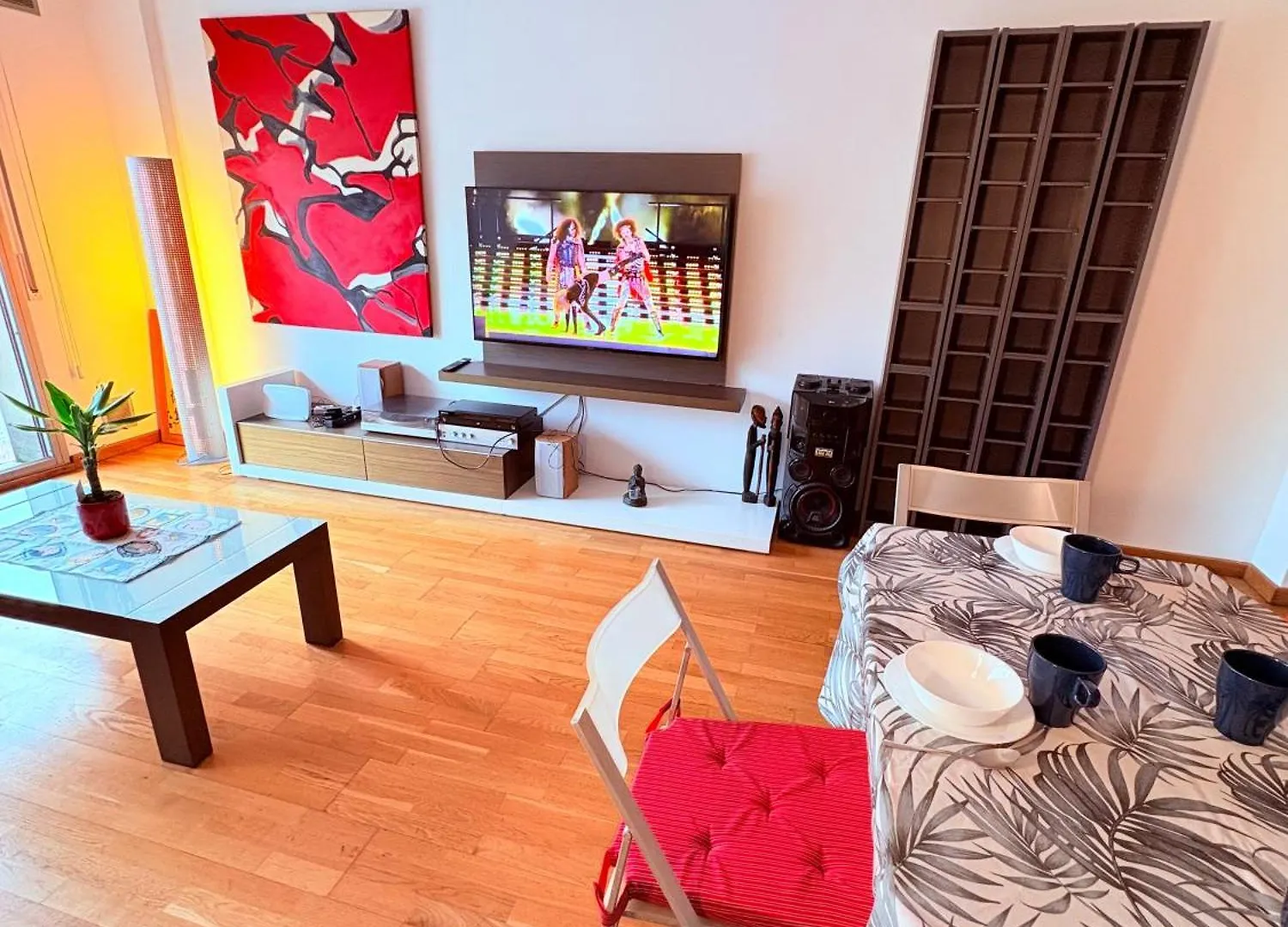 Stunning Flat For 5 People With Breakfast Included With Sagrada Familia Church View Barcelona 0*,  Spain