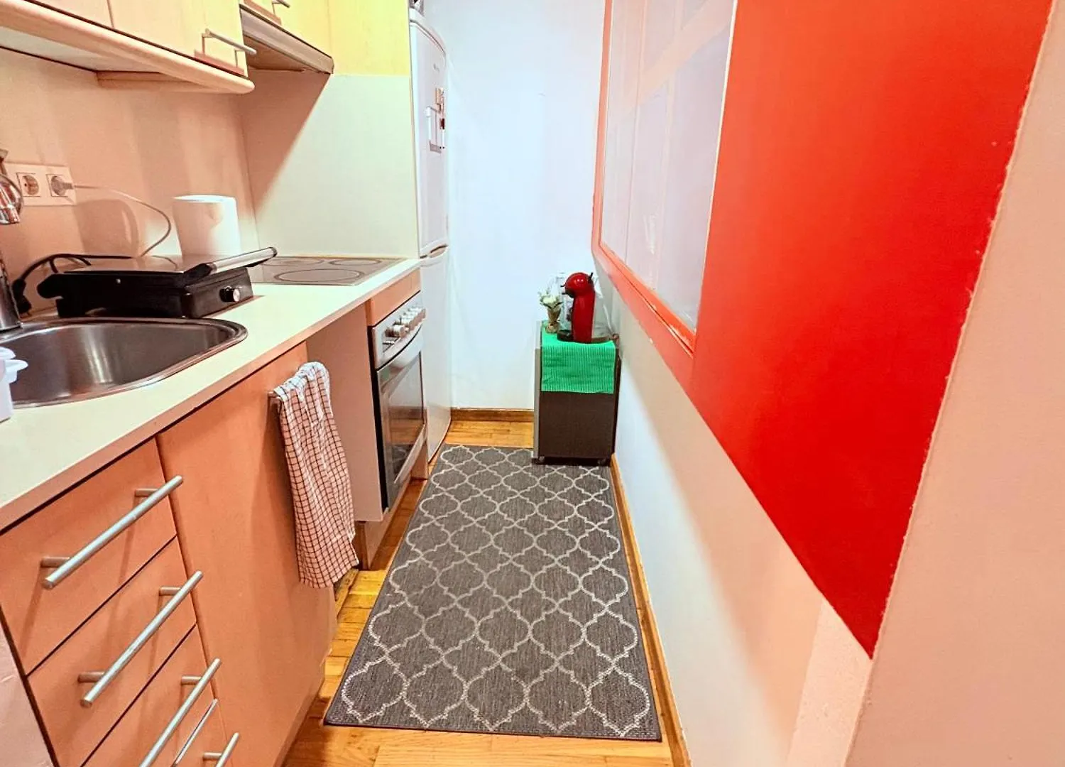Stunning Flat For 5 People With Breakfast Included With Sagrada Familia Church View Barcelona 0*,  Spain