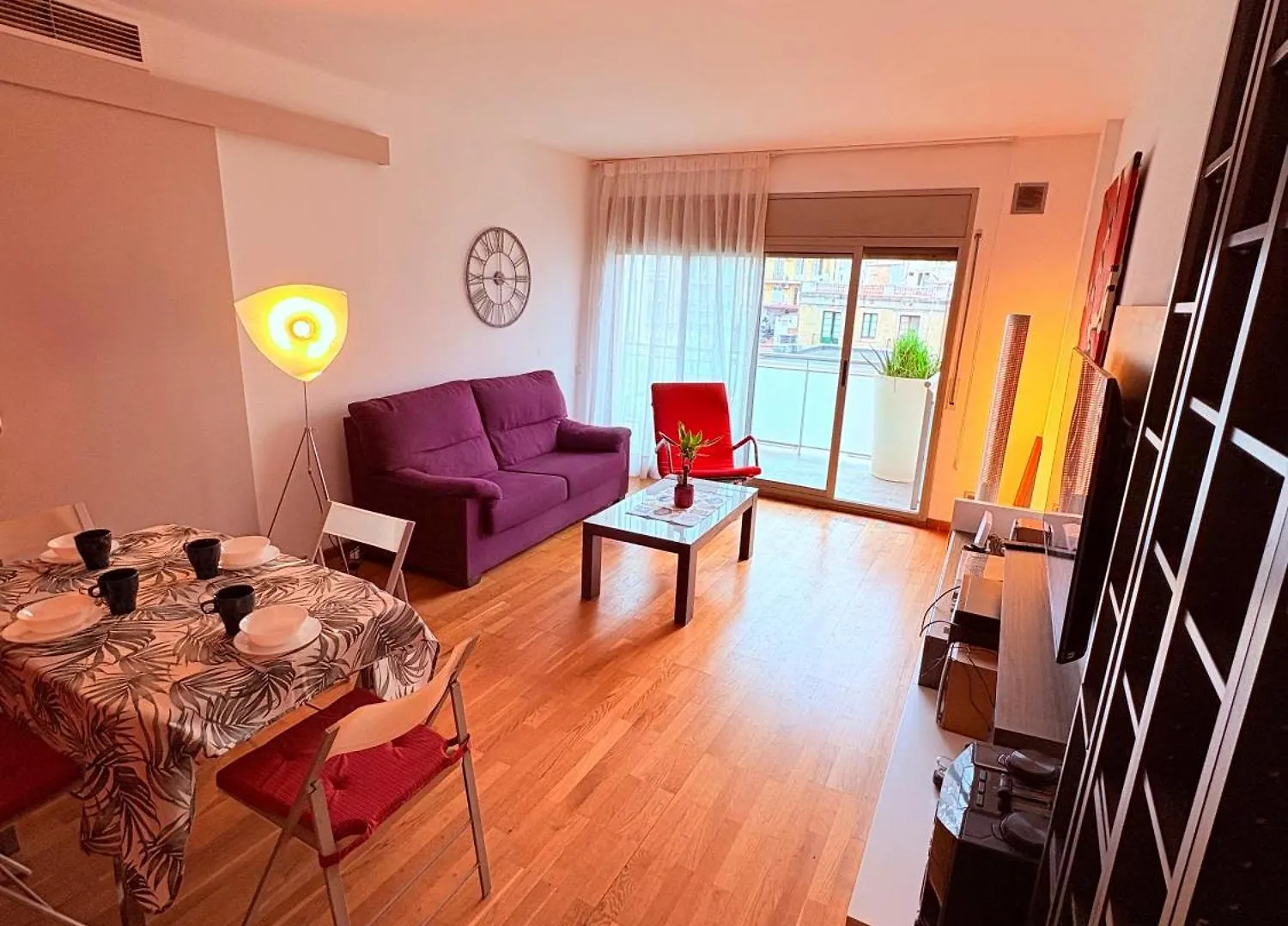 Stunning Flat For 5 People With Breakfast Included With Sagrada Familia Church View Barcelona Spain