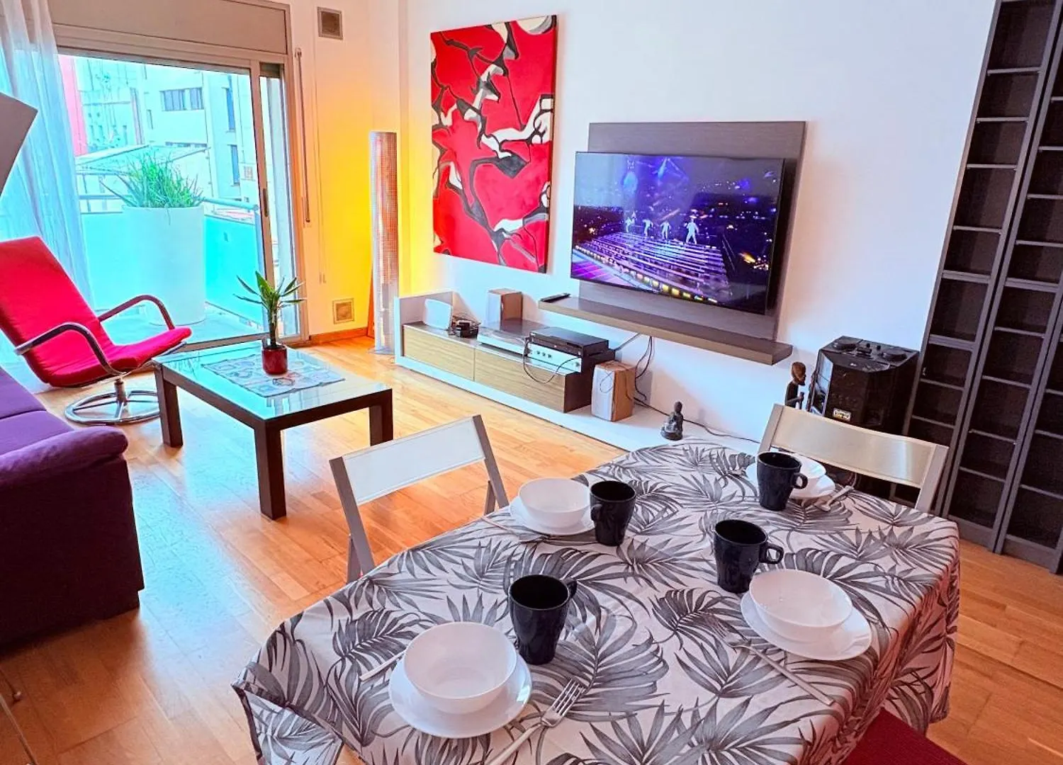 Stunning Flat For 5 People With Breakfast Included With Sagrada Familia Church View Barcelona 0*,  Spain