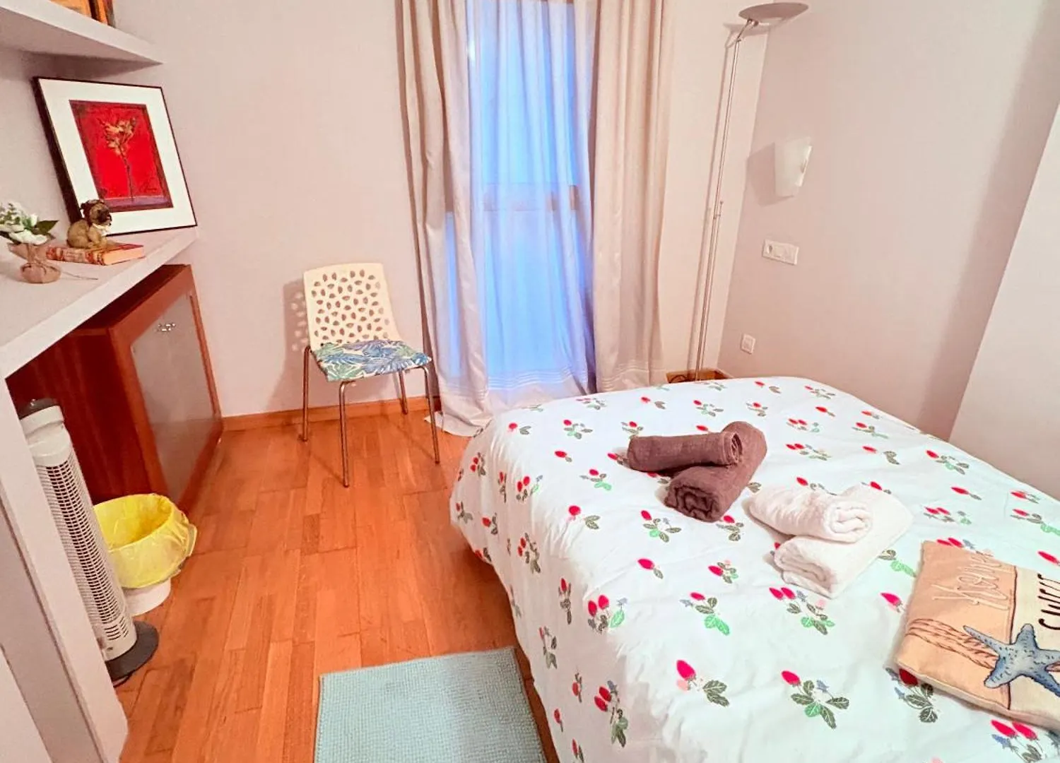 Apartment Stunning Flat For 5 People With Breakfast Included With Sagrada Familia Church View Barcelona