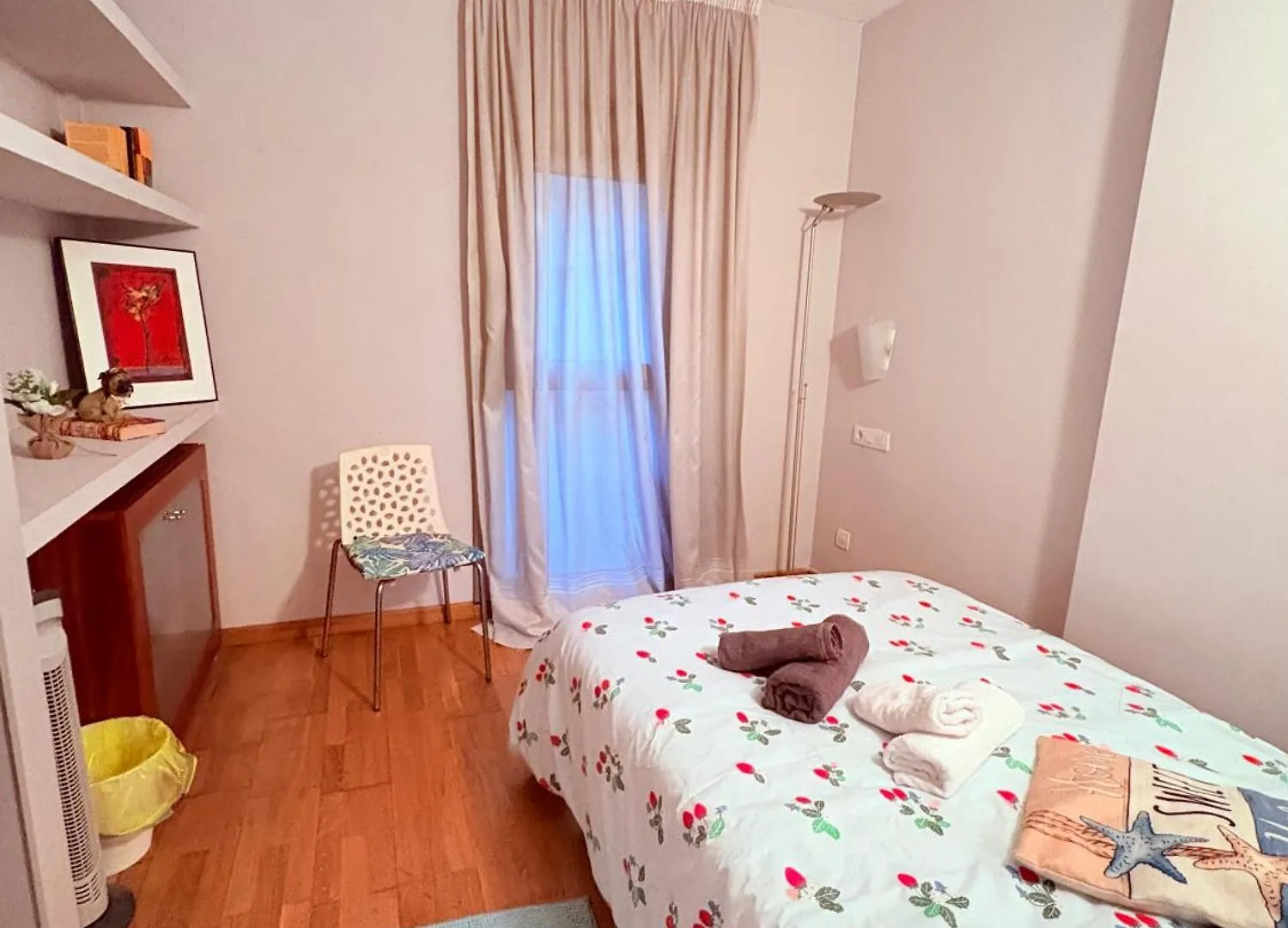 Apartment Stunning Flat For 5 People With Breakfast Included With Sagrada Familia Church View Barcelona